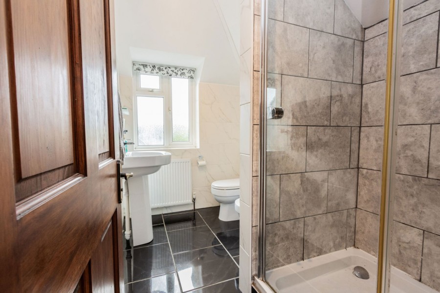 Images for 2115sqft Of Accommodation In Battle EAID:366206731 BID:bid