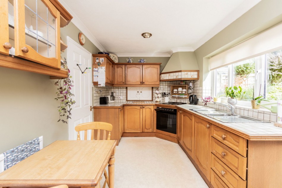 Images for Hawkhurst, Cranbrook EAID:366206731 BID:bid