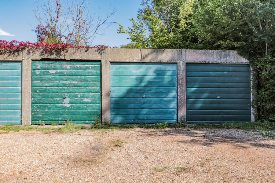 Images for No Onward Chain In Iden Green EAID:366206731 BID:bid