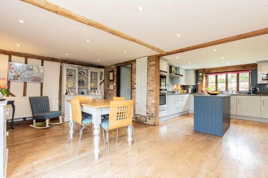 Images for A 17th Century Barn Conversion In Sissinghurst EAID:366206731 BID:bid