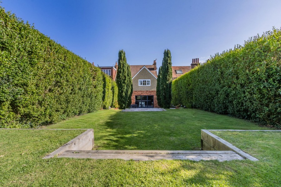 Images for Immaculately Presented House Situated In Cranbrook EAID:366206731 BID:bid