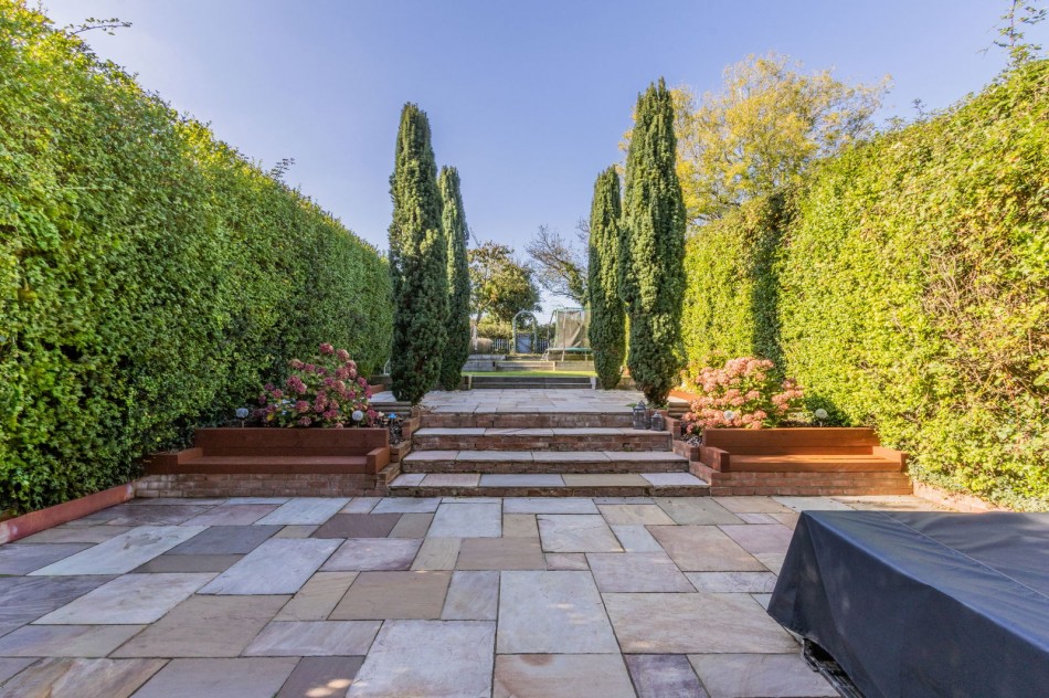 Images for Immaculately Presented House Situated In Cranbrook EAID:366206731 BID:bid