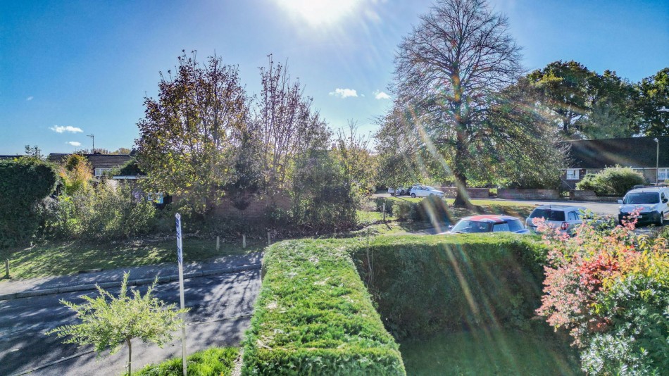 Images for Within Walking Distance Of Cranbrook High Street EAID:366206731 BID:bid