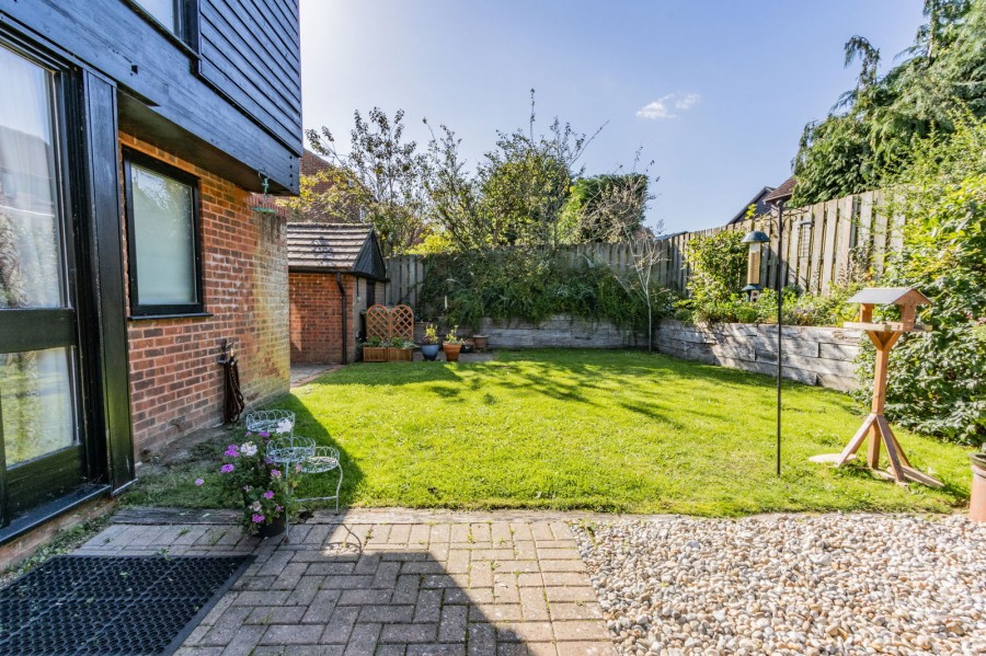 Images for Close Proximity To Cranbrook High Street EAID:366206731 BID:bid