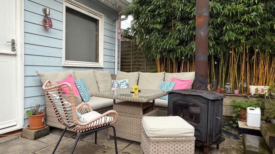 Images for With a Fully Equipped Home Office in Flimwell EAID:366206731 BID:bid