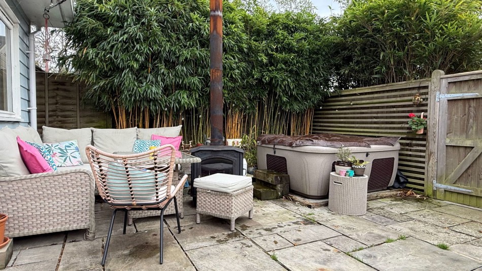 Images for With a Fully Equipped Home Office in Flimwell EAID:366206731 BID:bid