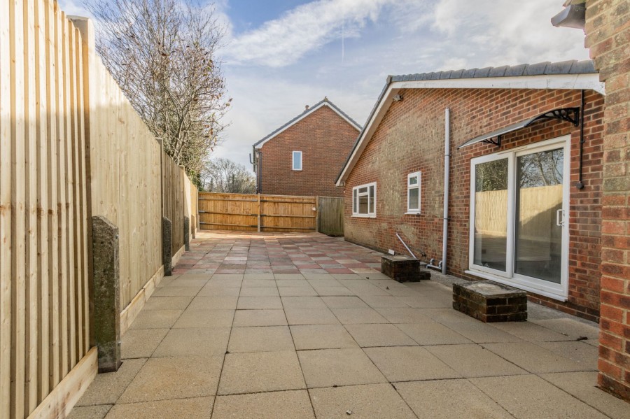 Images for A Recently Renovated Bungalow In Broad Oak EAID:366206731 BID:bid