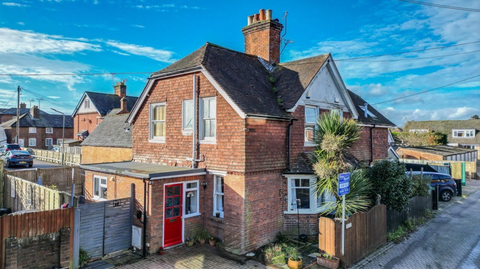 Images for Walking Distance Of Hawkhurst Colonnade EAID:366206731 BID:bid