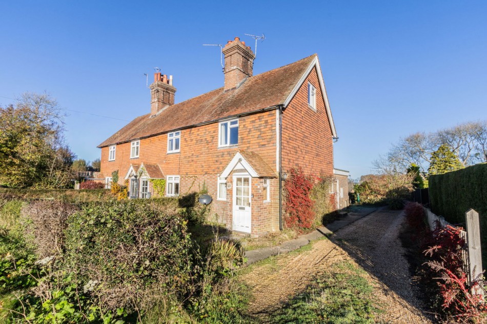 Images for A Character Property With Views In Ticehurst EAID:366206731 BID:bid