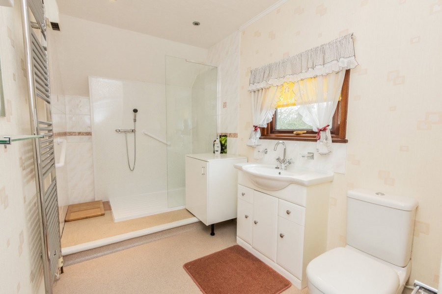 Images for Hurst Green EAID:366206731 BID:bid