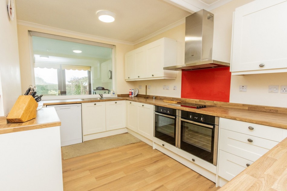 Images for Hurst Green EAID:366206731 BID:bid