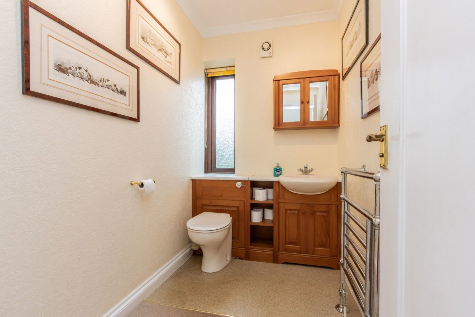 Images for Hurst Green EAID:366206731 BID:bid