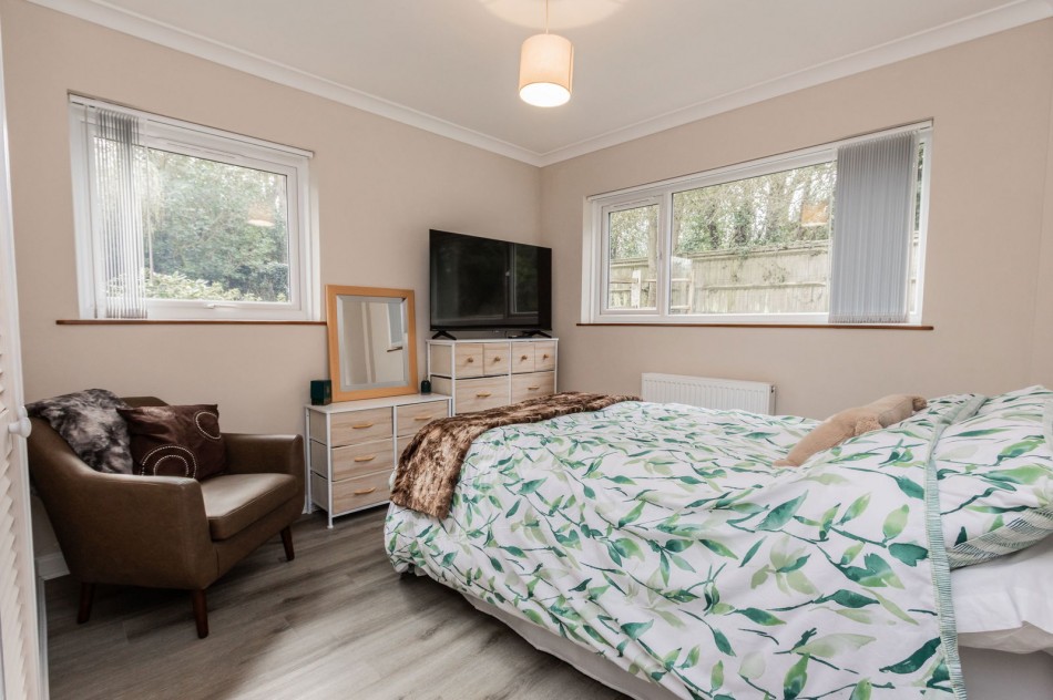 Images for Hurst Green EAID:366206731 BID:bid