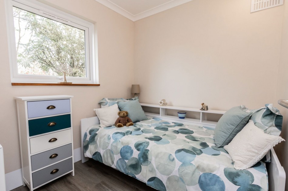 Images for Hurst Green EAID:366206731 BID:bid