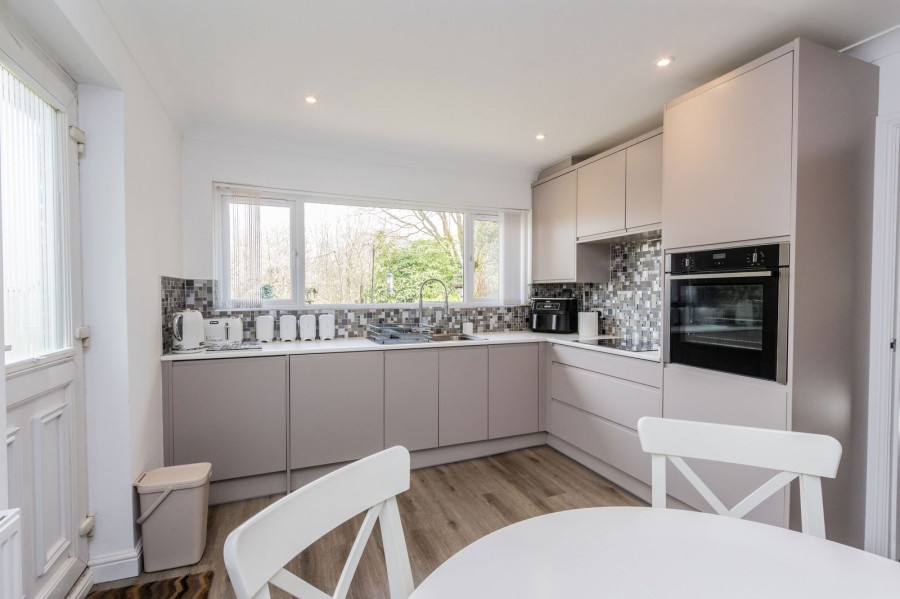 Images for Hurst Green EAID:366206731 BID:bid