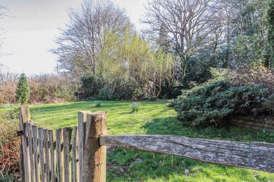 Images for Hurst Green EAID:366206731 BID:bid