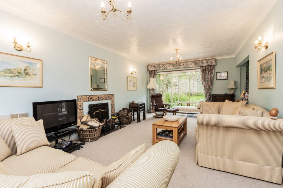 Images for Theobalds, Hawkhurst EAID:366206731 BID:bid