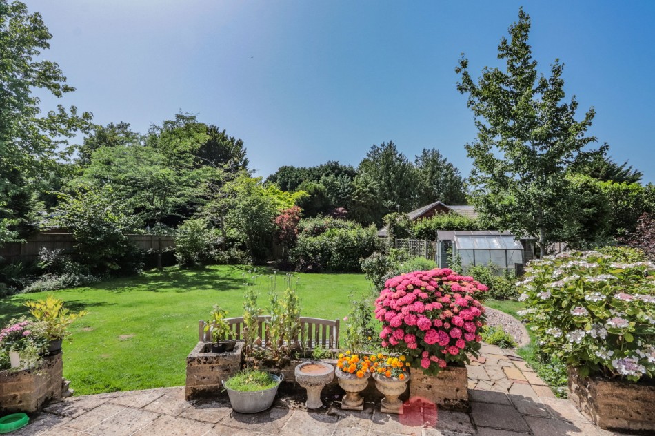 Images for Theobalds, Hawkhurst EAID:366206731 BID:bid