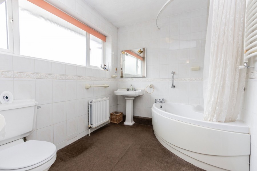 Images for Theobalds, Hawkhurst EAID:366206731 BID:bid