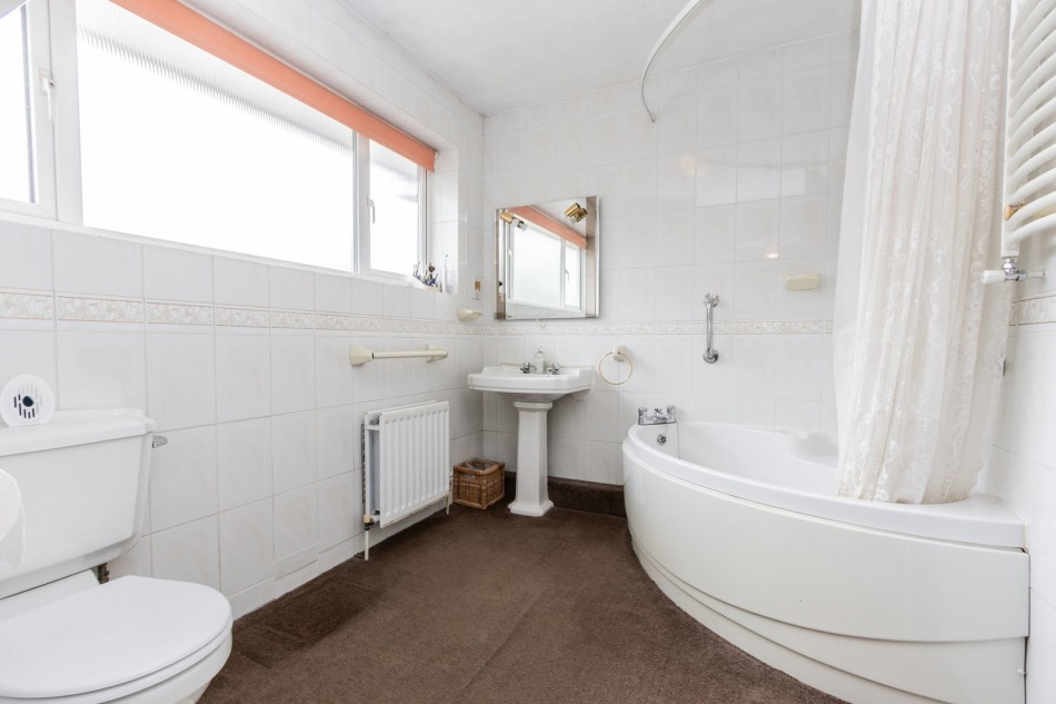 Images for Theobalds, Hawkhurst EAID:366206731 BID:bid