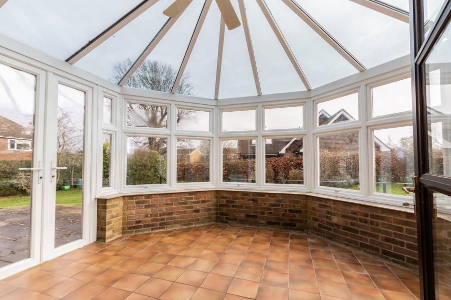 Images for Staplehurst EAID:366206731 BID:bid