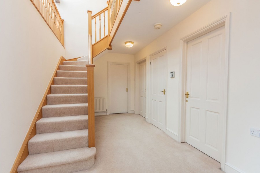 Images for Staplehurst EAID:366206731 BID:bid