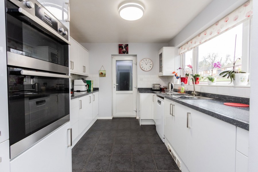 Images for Oaklands, Hawkhurst EAID:366206731 BID:bid