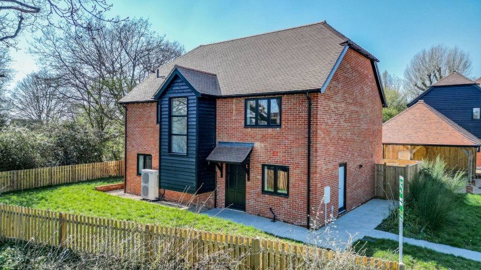 Images for Standen Street, Iden Green EAID:366206731 BID:bid