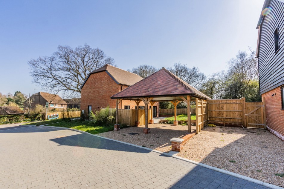 Images for Standen Street, Iden Green EAID:366206731 BID:bid