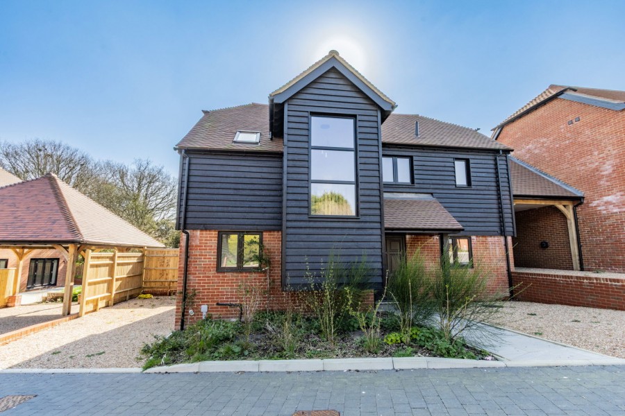 Images for Standen Street, Iden Green EAID:366206731 BID:bid