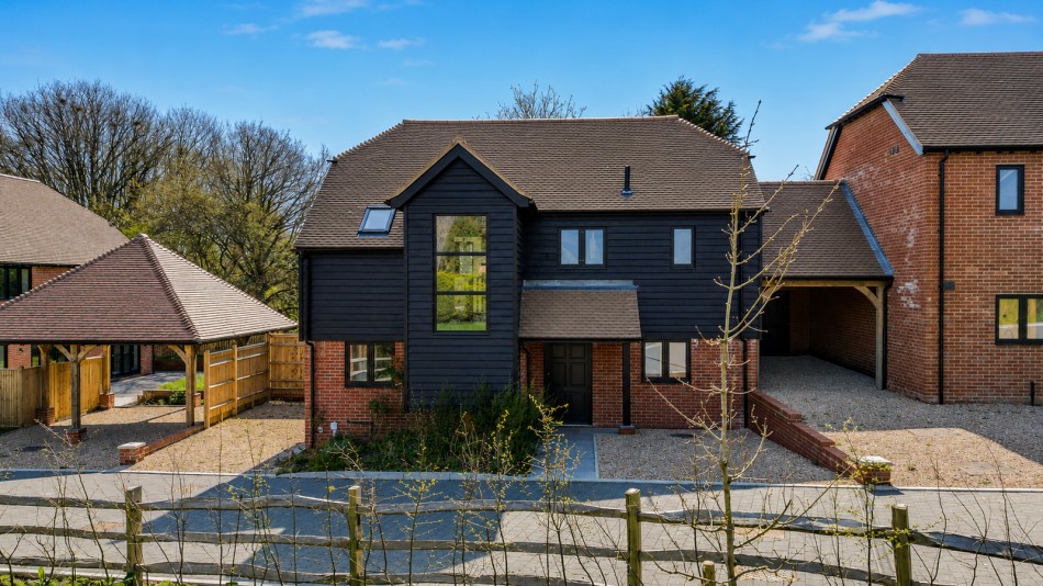 Images for Standen Street, Iden Green EAID:366206731 BID:bid