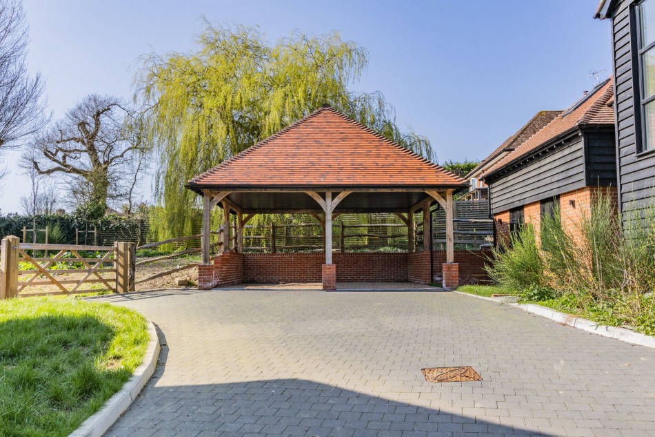 Images for Standen Street, Iden Green EAID:366206731 BID:bid