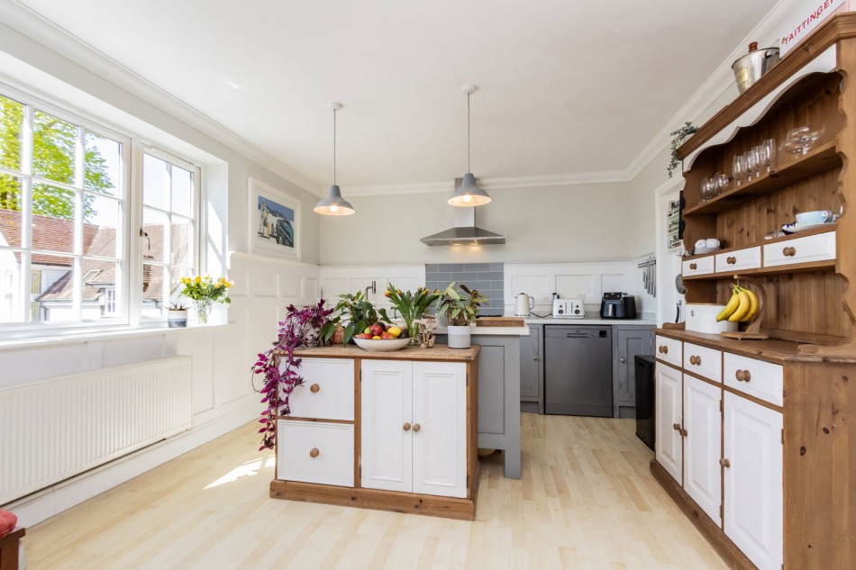 Images for Highgate Mews, Hawkhurst EAID:366206731 BID:bid