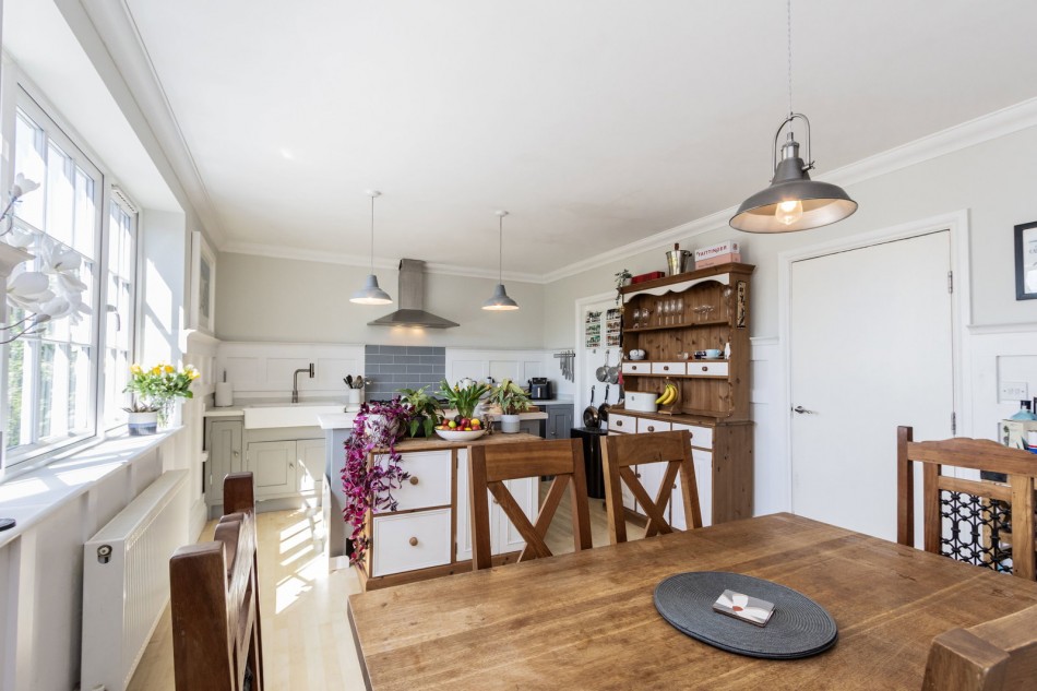 Images for Highgate Mews, Hawkhurst EAID:366206731 BID:bid