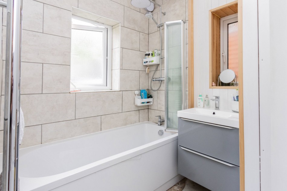 Images for High Street, Etchingham EAID:366206731 BID:bid