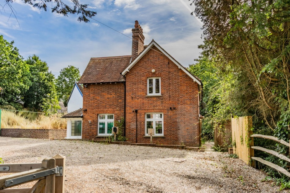 Images for Highgate Hill, Hawkhurst EAID:366206731 BID:bid