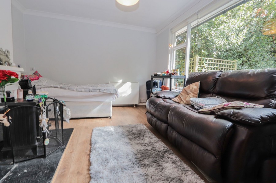 Images for No Onward Chain in Hawkhurst EAID:366206731 BID:bid