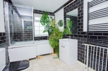 Images for 2953sqft Family Home In Hurst Green