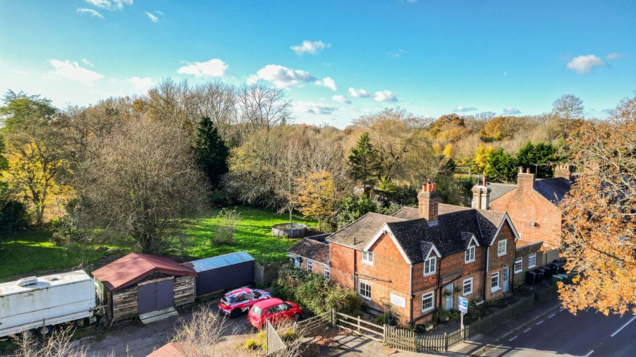 Images for 2953sqft Family Home In Hurst Green EAID:366206731 BID:bid