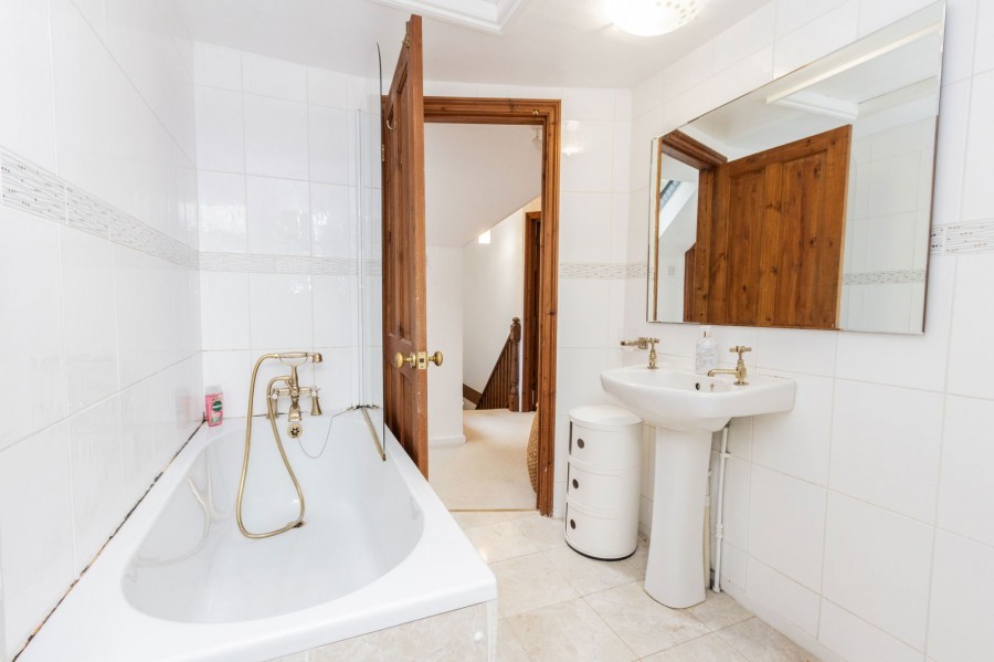 Images for Rural Lane Location In Hawkhurst EAID:366206731 BID:bid