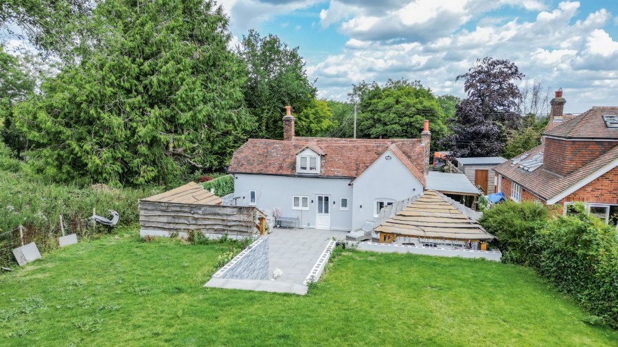 Images for On Approx. 1/3 Of An Acre In Hurst Green EAID:366206731 BID:bid