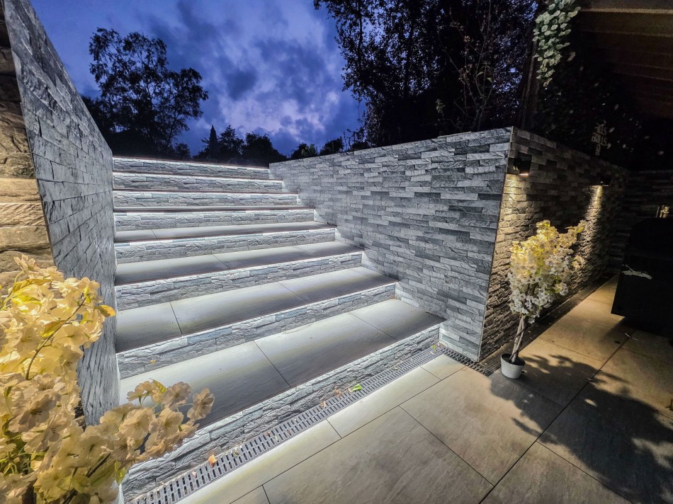 Images for On Approx. 1/3 Of An Acre In Hurst Green EAID:366206731 BID:bid