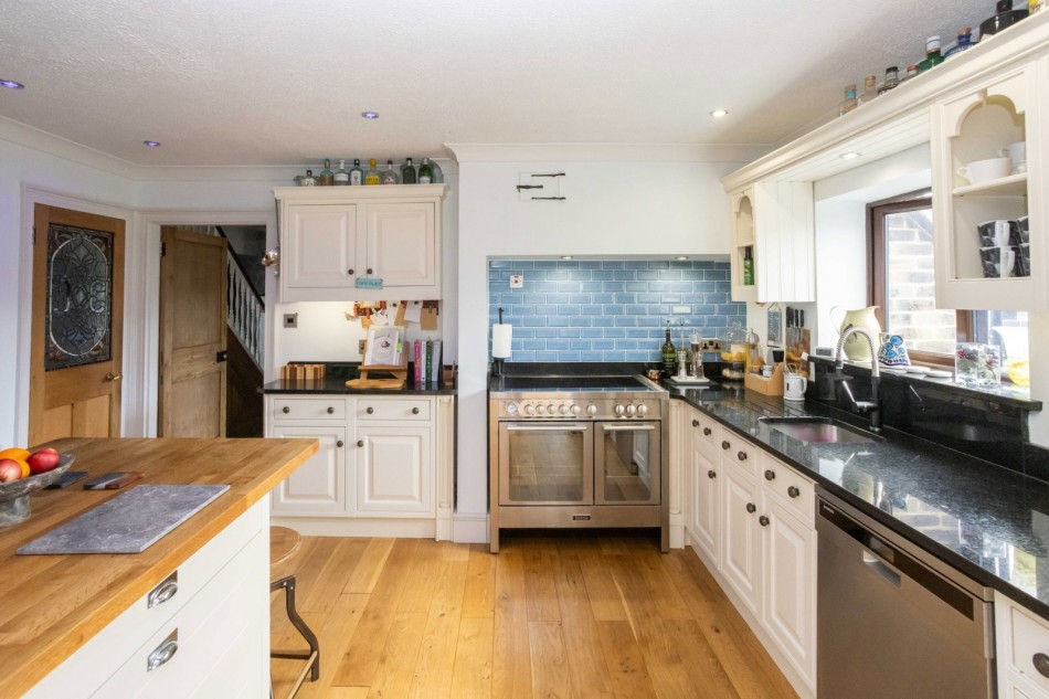 Images for A Spacious Family Home in Burwash EAID:366206731 BID:bid