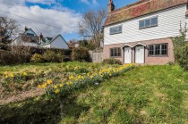 Images for Available With No Onward Chain in Sandhurst