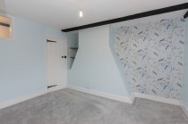 Images for Available With No Onward Chain in Sandhurst