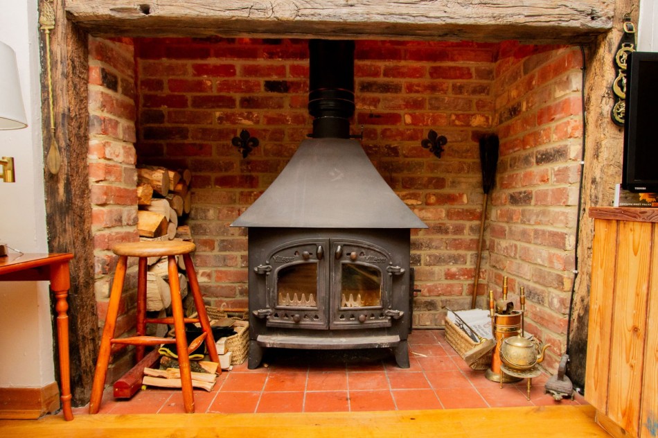 Images for Rural Location On Water Lane In Hawkhurst EAID:366206731 BID:bid