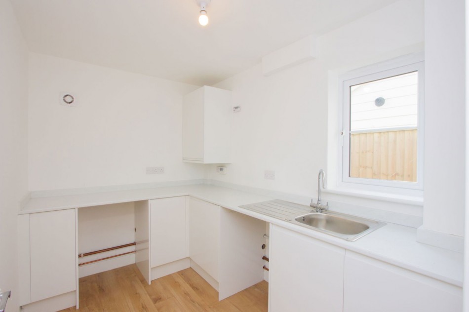 Images for No Onward Chain in Staplecross EAID:366206731 BID:bid