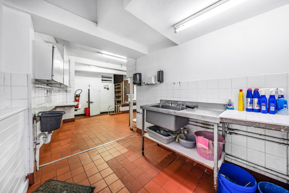 Images for Commercial Opportunity in Central Cranbrook EAID:366206731 BID:bid
