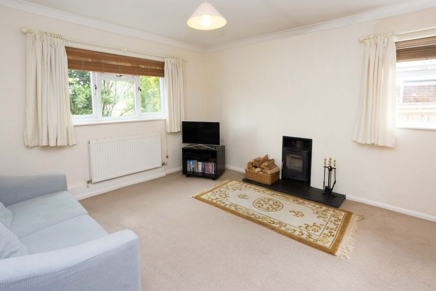 Images for No Through Road in Hurst Green EAID:366206731 BID:bid