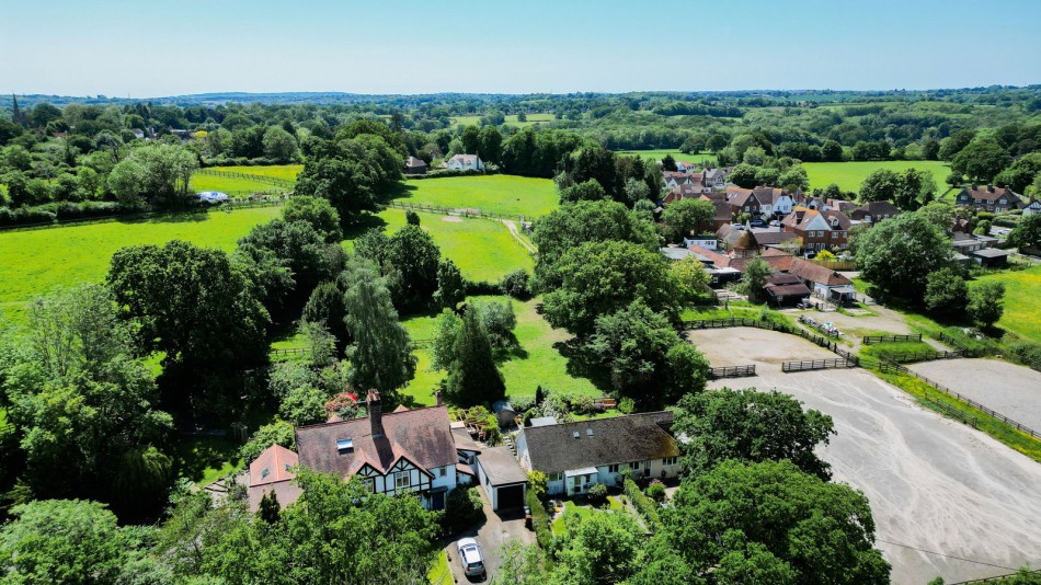 Images for Lane Location in Northiam EAID:366206731 BID:bid